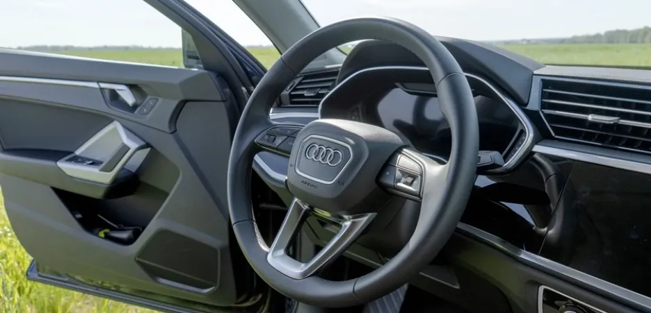 Audi Q3 interni Audi Q3 intern