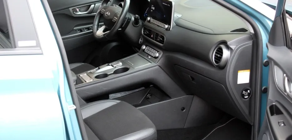 Hyundai Kona interni Hyundai Kona interni
