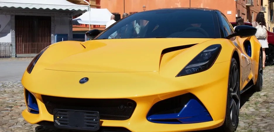 Lotus noleggio lungo termine Lotus noleggio lungo termine