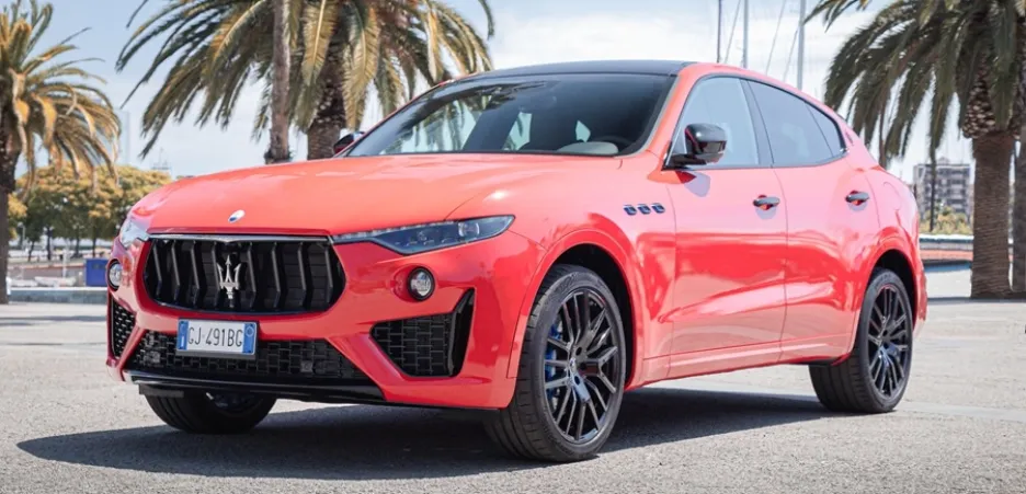 Maserati Levante noleggio lungo termine