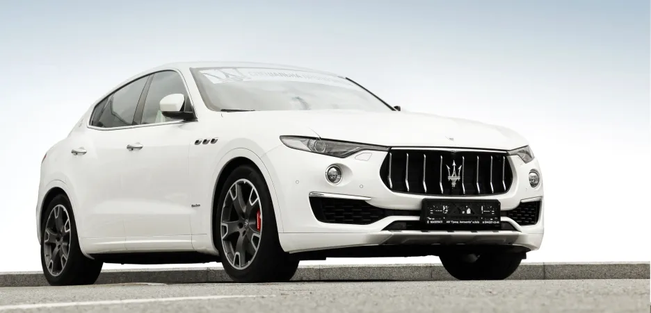 Maserati noleggio lungo termine