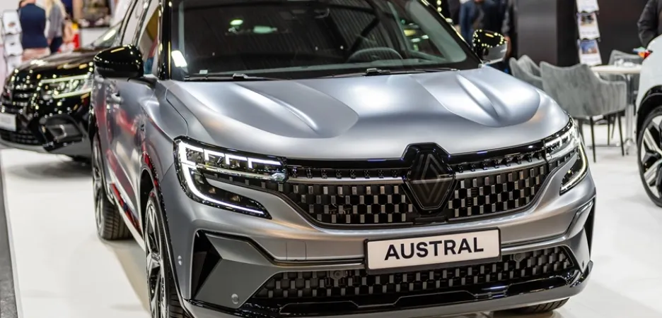 Renault Austral noleggio lungo termine Renault Austral noleggio lungo termine